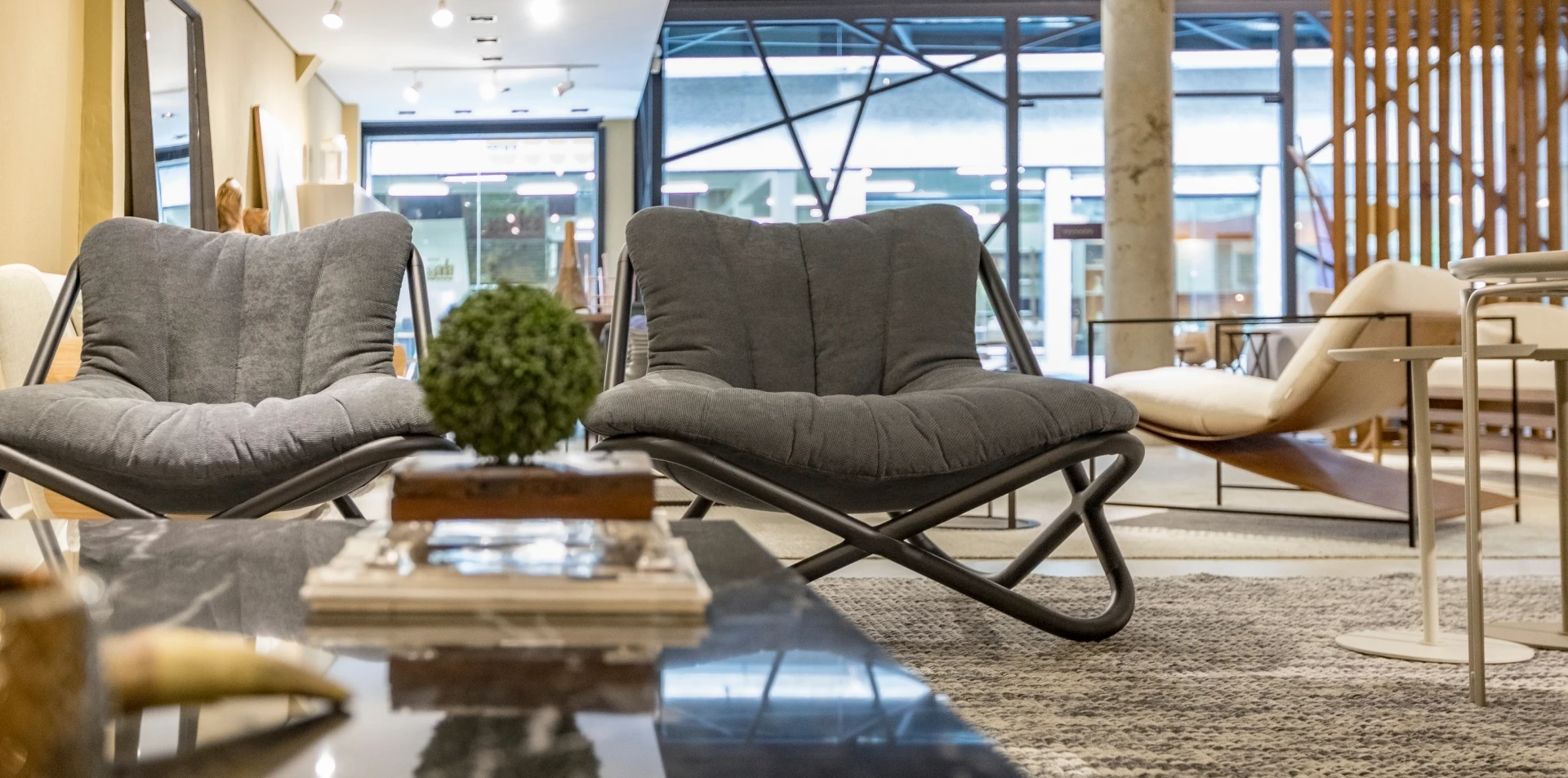 Transformamos espaços em experiências memoráveis.